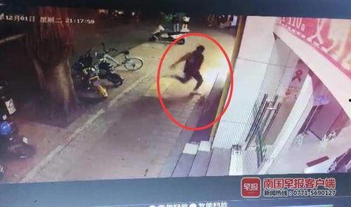 女王用脚虐男人视频,女王脚底下的虐男传奇